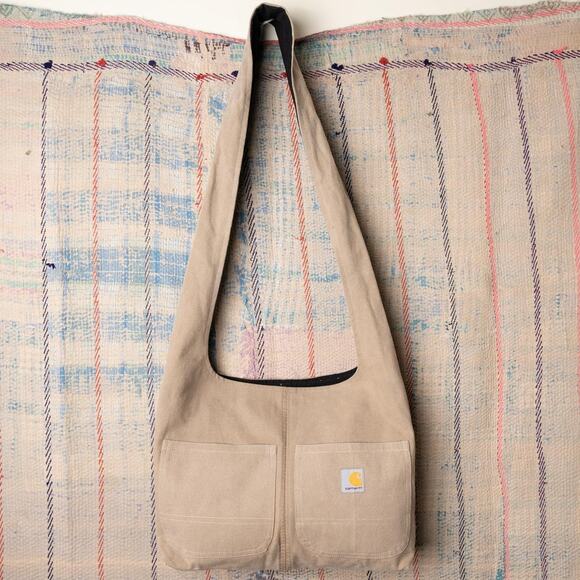 Upcycled carhartt hobo bag - Picture 1 of 6